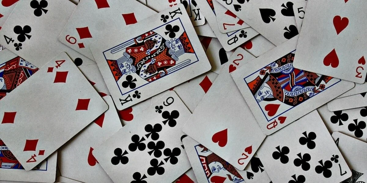 Pyramid solitaire saga